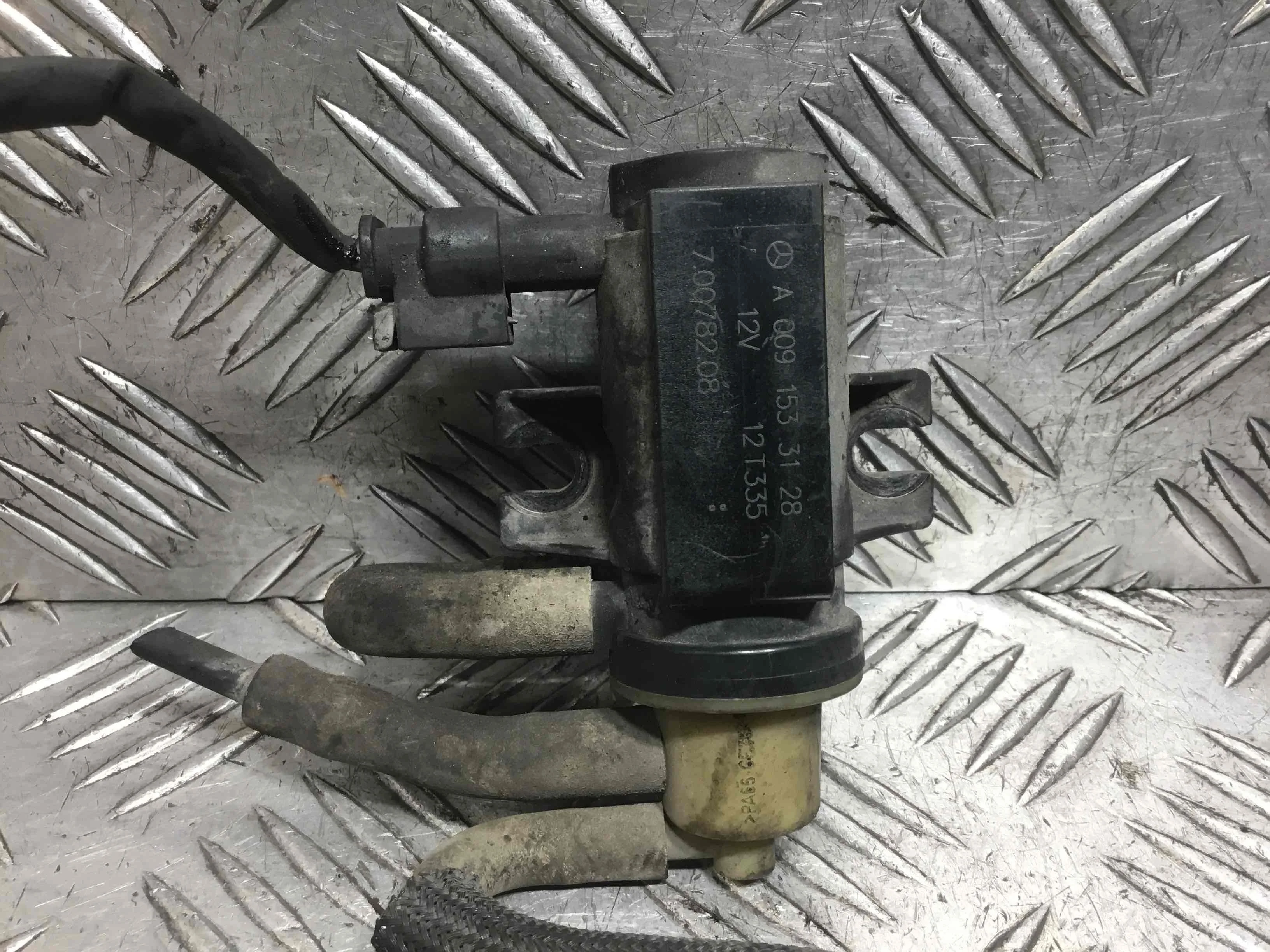 Клапан электромагнитный Mercedes Sprinter Sprinter II (w906) 2006 - 2017 дизель 2.2 CDI Механика Микроавтобус