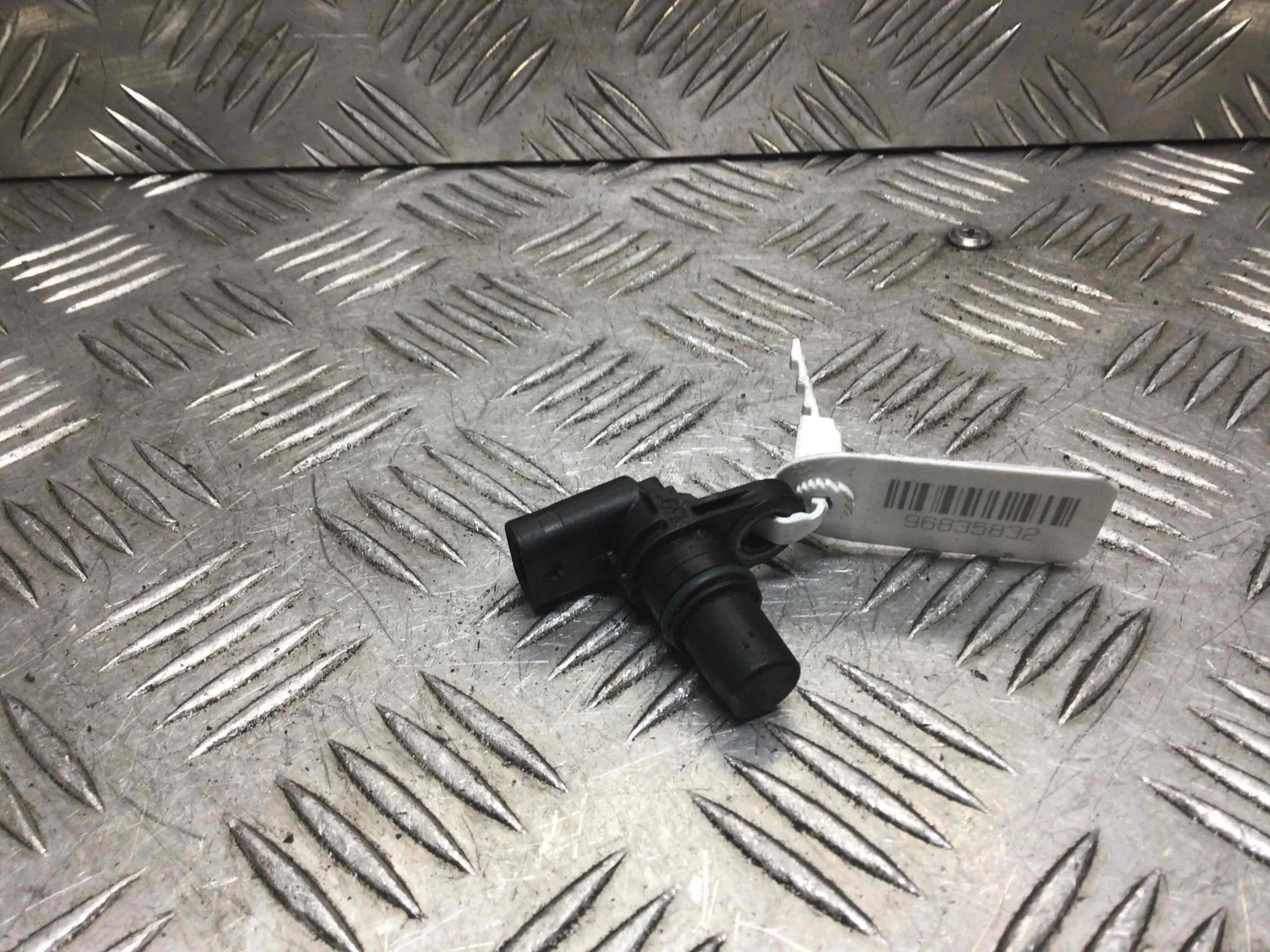 Датчик распредвала Audi A8 A8 D4 (4H2) 2009 - 2018 бензин 4.2  Автомат Седан