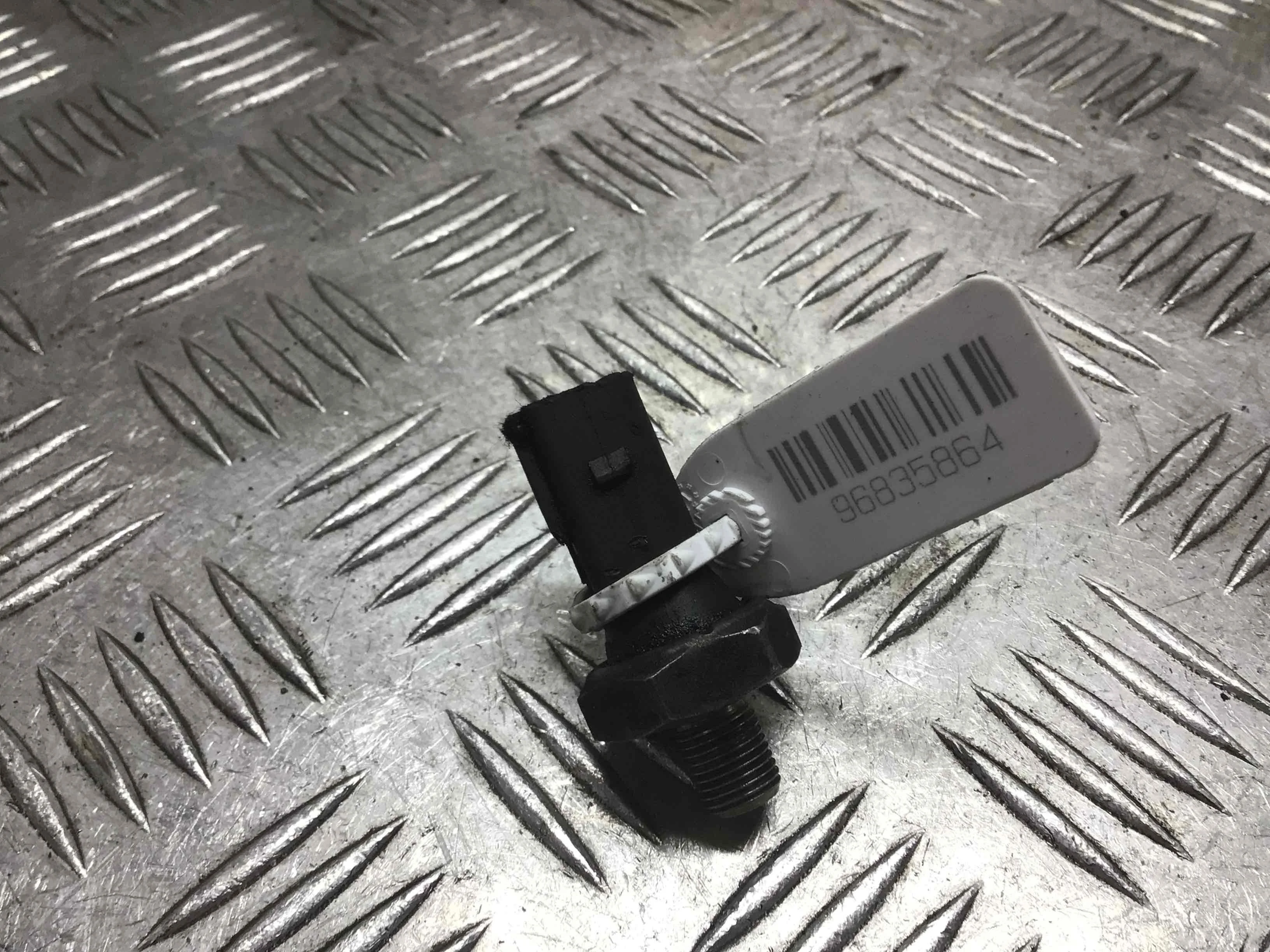 Датчик давления масла Audi 80 80 B4 (8C) 1991 - 1995 дизель 1.9 TDI Механика Универсал