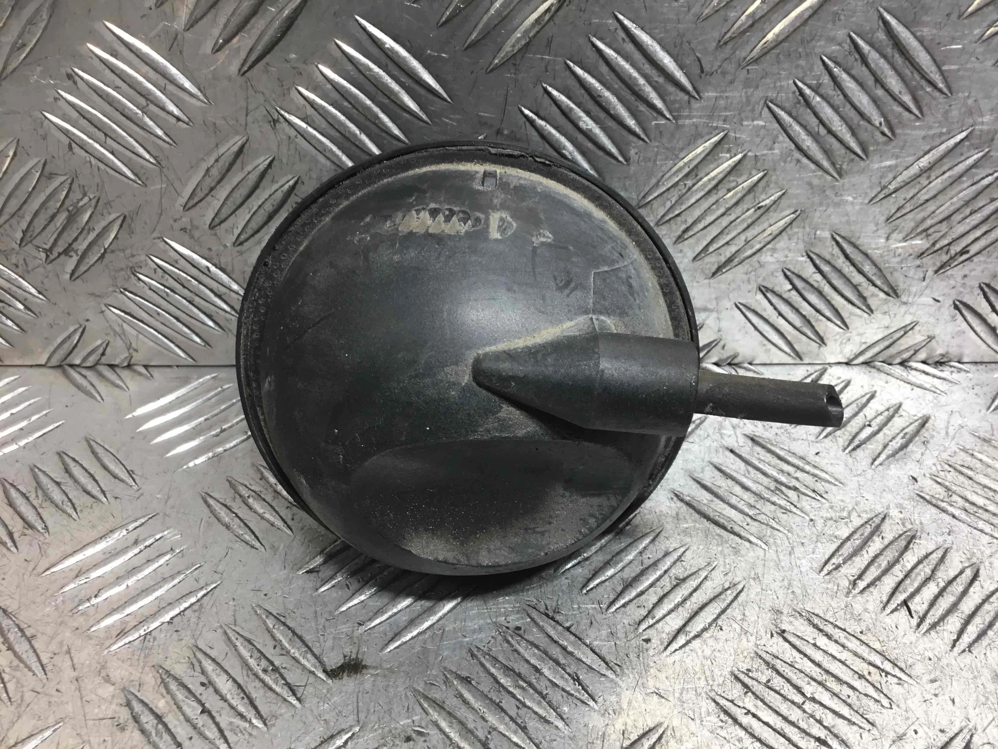 Вакуумный ресивер Skoda Octavia A5 (2004-2008) дизель 1.9 TDI Механика Лифтбэк