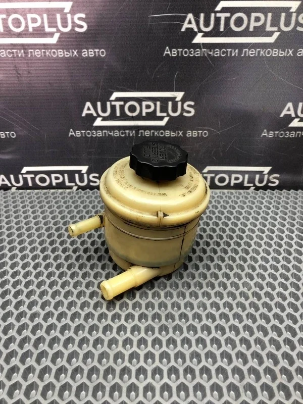 Бачок гур Hyundai Accent 2005 5715025500 СЕДАН 1.5 G4EC