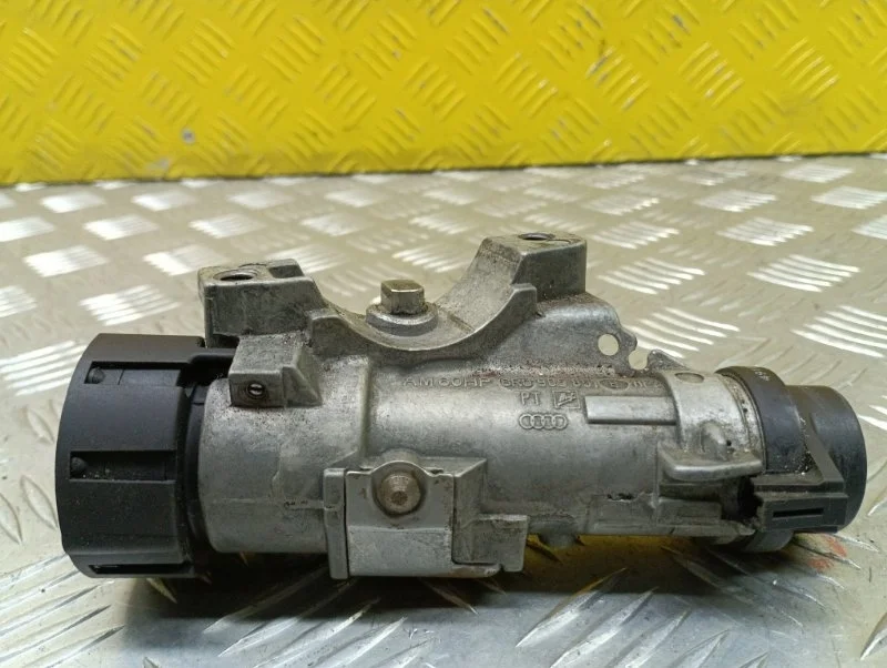 Замок зажигания Volkswagen Amarok (2010-2016) 2011 6R0905851B ПИКАП 2.0 D CDCA