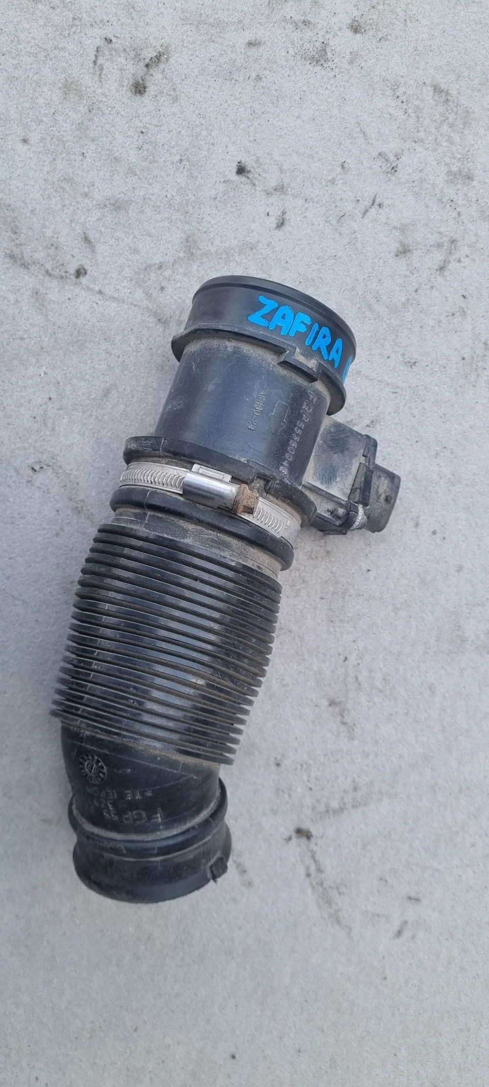 Расходомер воздуха Opel Zafira 2 (B) 55350046