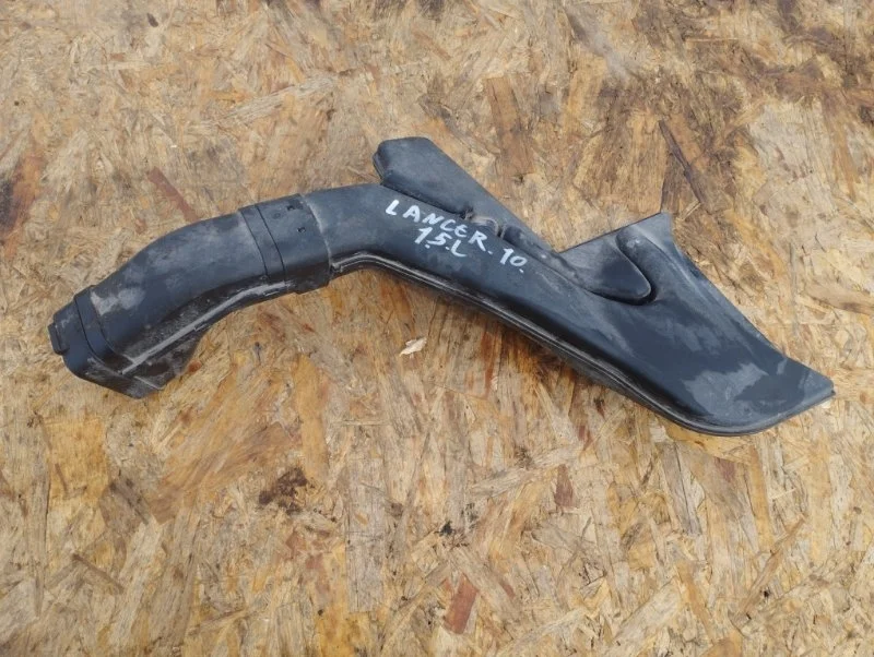 Воздухозаборник Mitsubishi Lancer X 2010 1505A130 СЕДАН 4A91