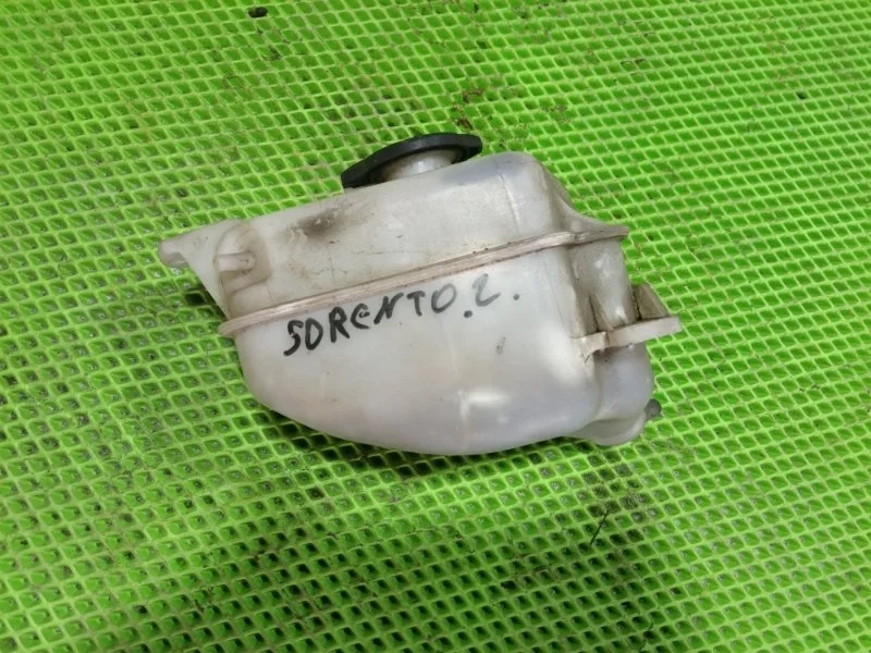 Расширительный бачок Kia Sorento 2 2013 254302W000 УНИВЕРСАЛ G4KE