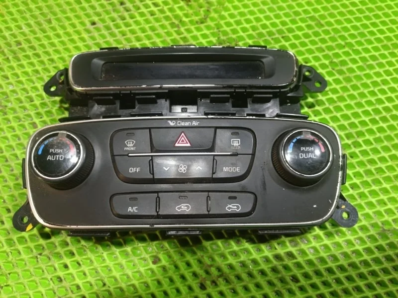 Блок управления климат-контролем Kia Sorento 2 2013 972502P535 УНИВЕРСАЛ G4KE