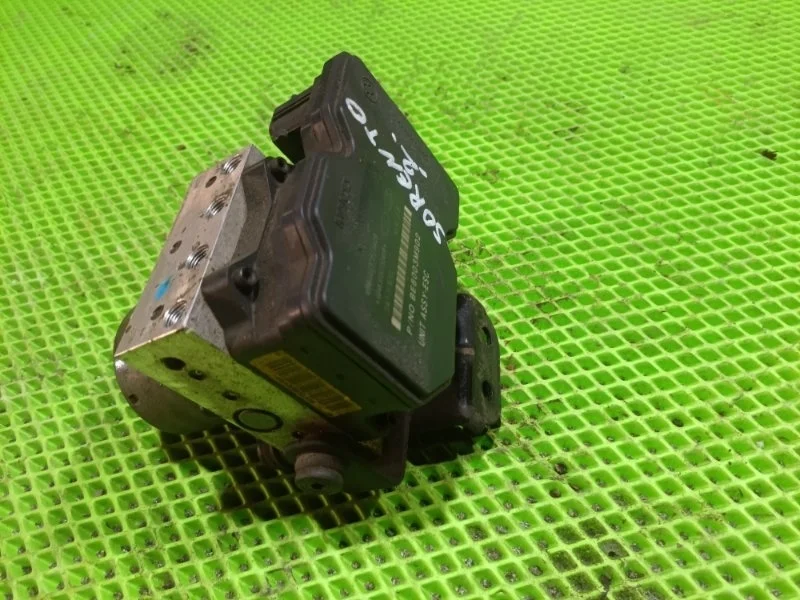 Блок ABS Kia Sorento 2 2013 589202P140 УНИВЕРСАЛ G4KE