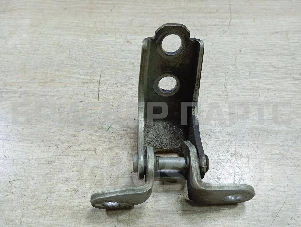 Петля двери пер правой Хонда Цивик 8 4D (FD)