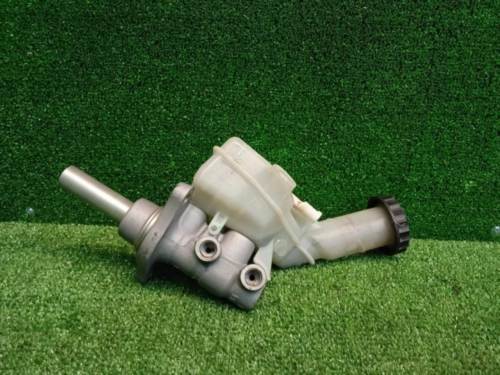 Главный тормозной цилиндр Mitsubishi Outlander 2012 4625A419 GF 4B11