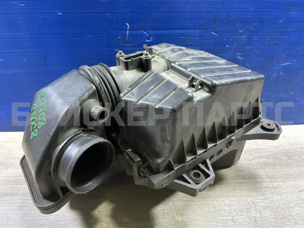 Корпус возд. фильтра Хонда Цивик 8 4D (FD)