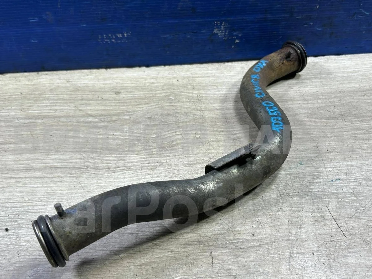Трубка охлаждения Хонда Цивик 8 4D (FD)