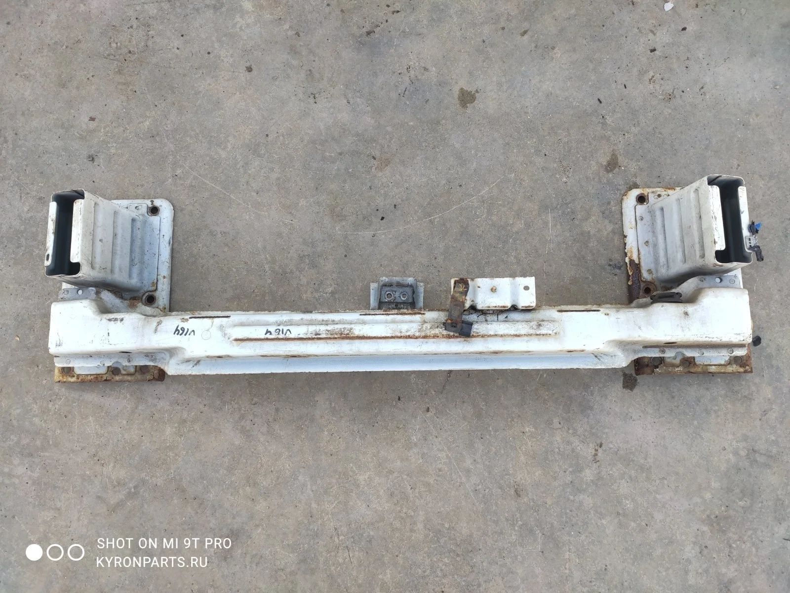 Усилитель бампера SsangYong Actyon 2014 C200