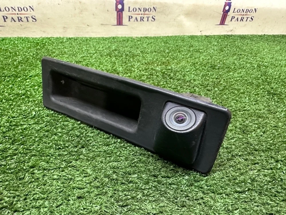 Камера заднего вида BMW F10