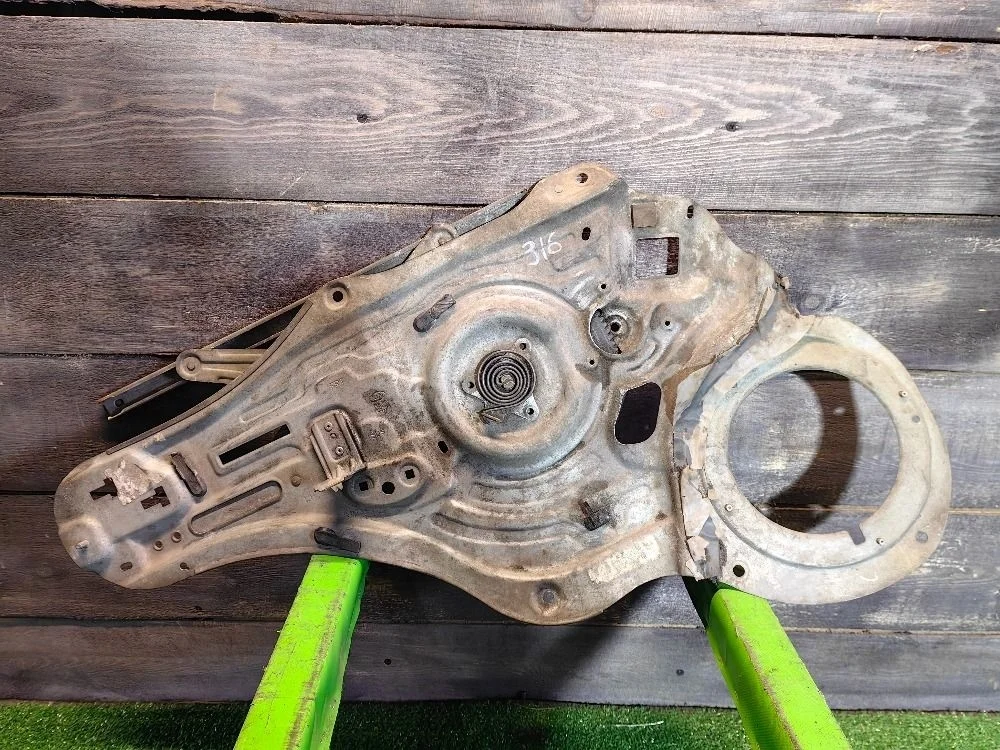 Стеклоподъемник передний левый Kia Sportage