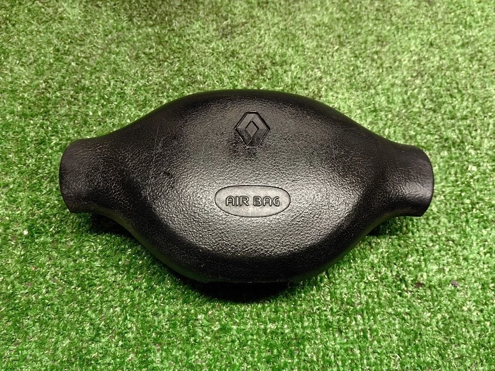 Подушка безопасности в рулевое колесо Renault