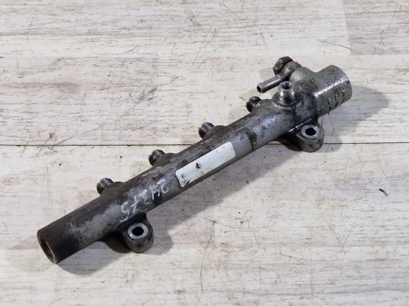 Топливная рампа Mercedes-Benz Sprinter W906