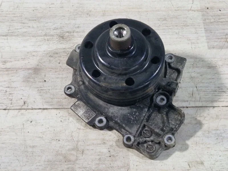 Водяной насос Mercedes-Benz Sprinter W906