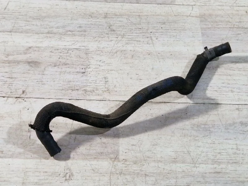 Патрубок системы охлаждения Mercedes-Benz Sprinter W906