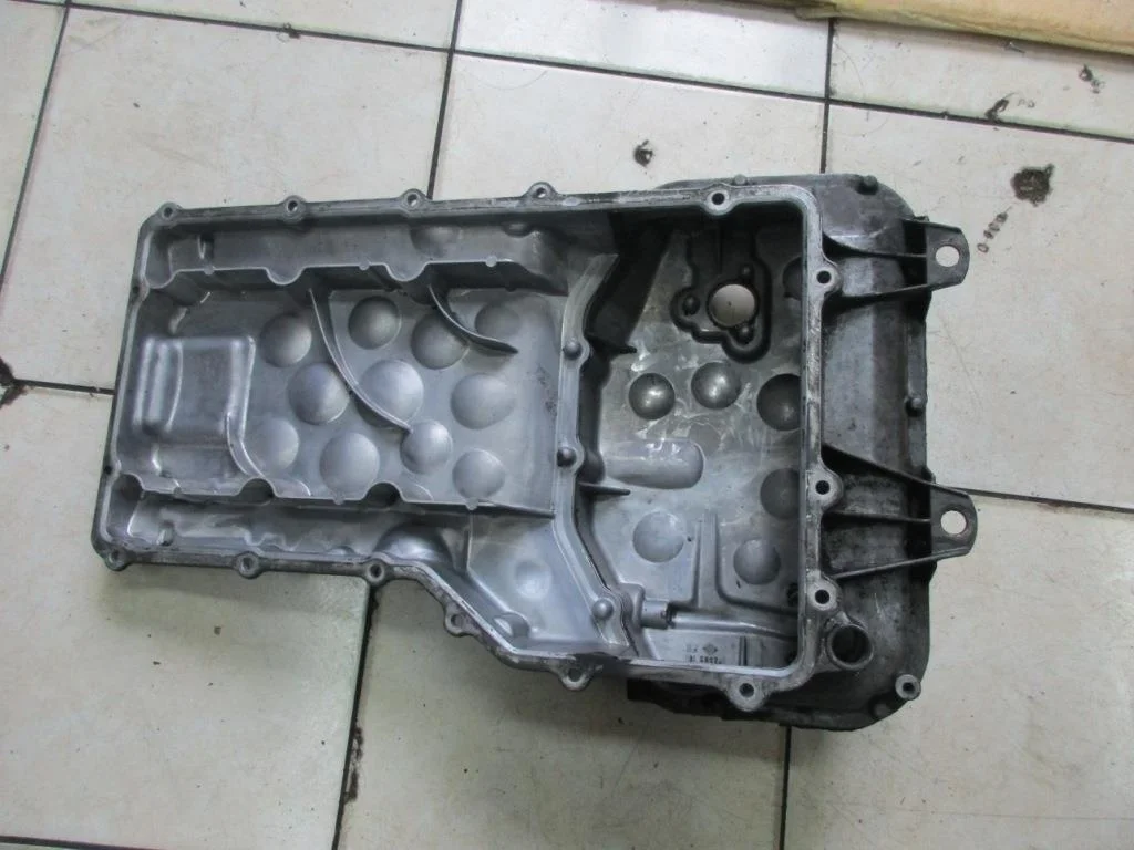 Поддон Mercedes-Benz