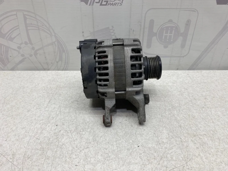 Генератор Mercedes-benz 2013 W212