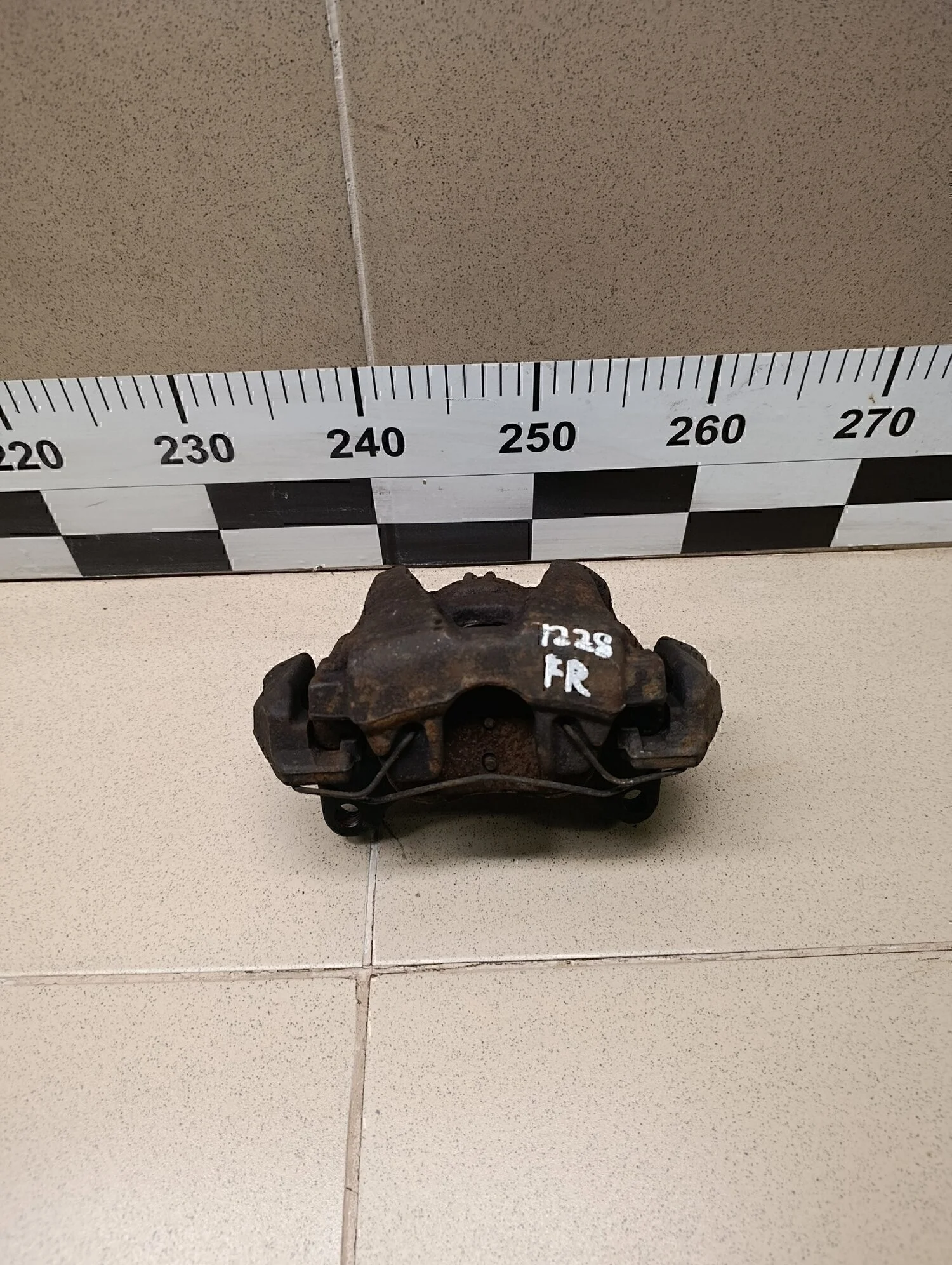 Суппорт передний правый A4 [B8] 2007-2015