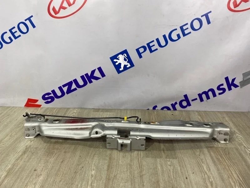 Рамка радиатора FORD TRANSIT 2006