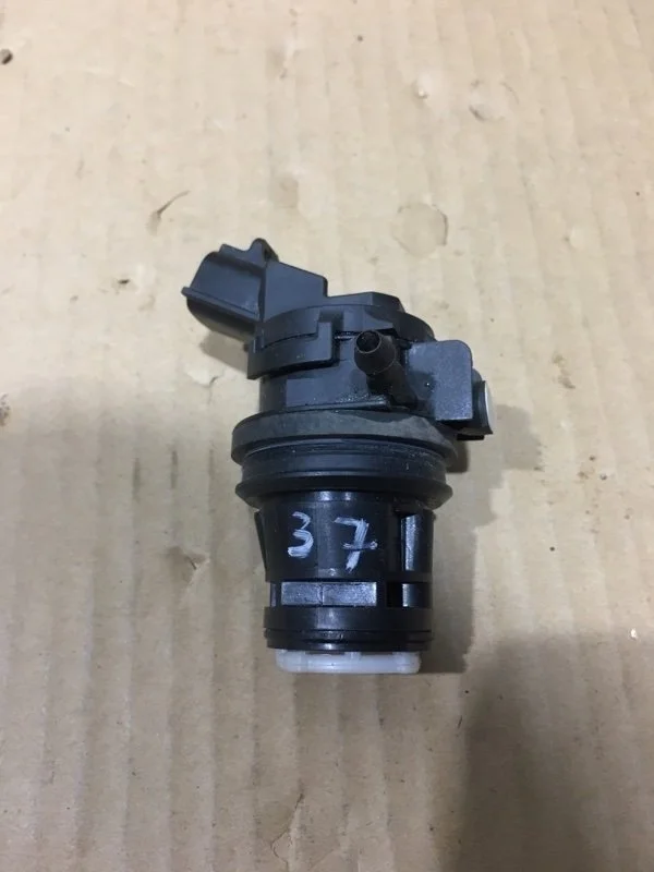 Насос омывателя Lexus Es200 2016 8533047010 XV60 6AR-FSE