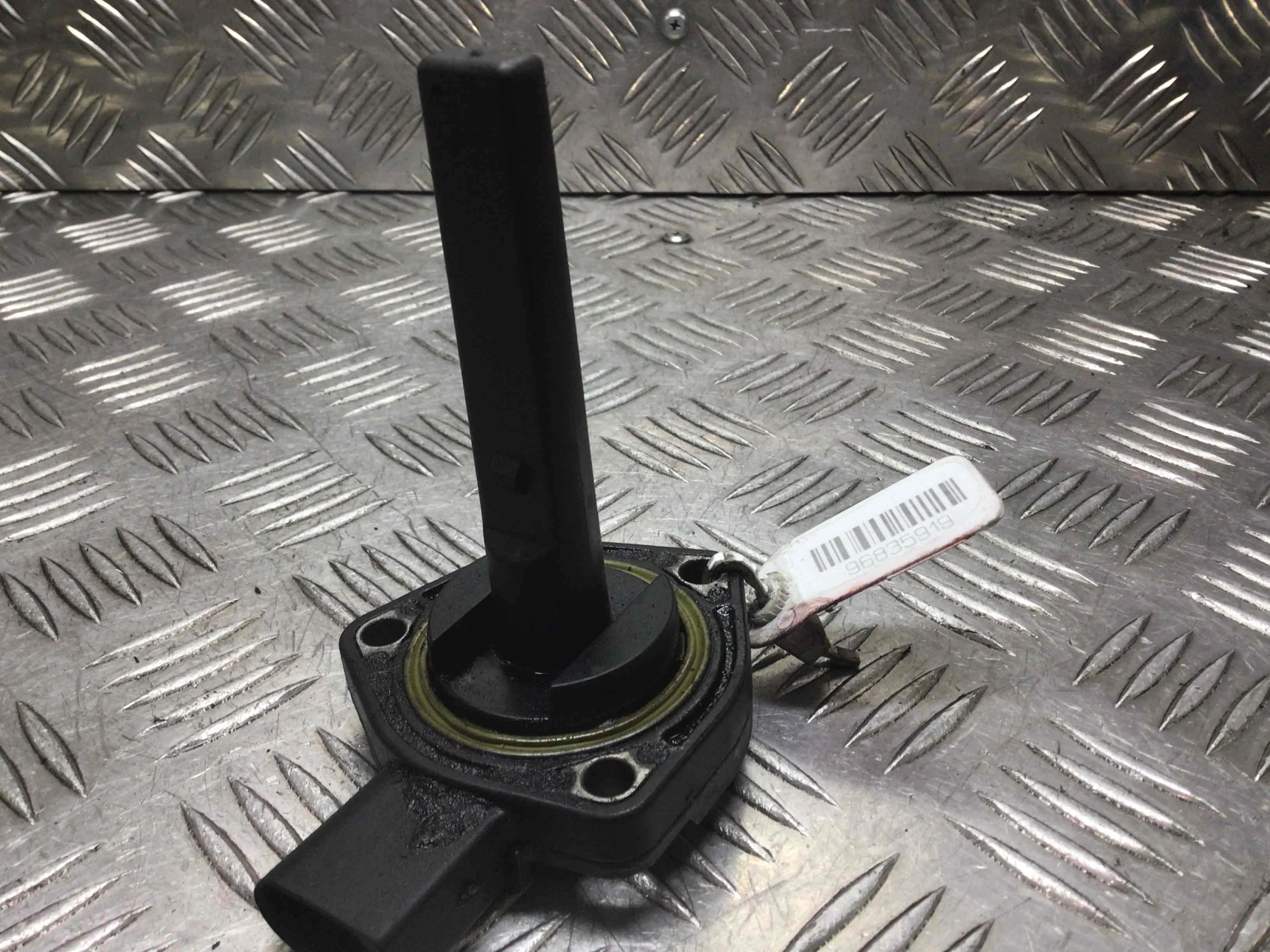 Датчик уровня масла BMW 3-Series 3-Series E90/E91/E92/E93 2005 - 2010 дизель 2.0 TDI Механика Седан