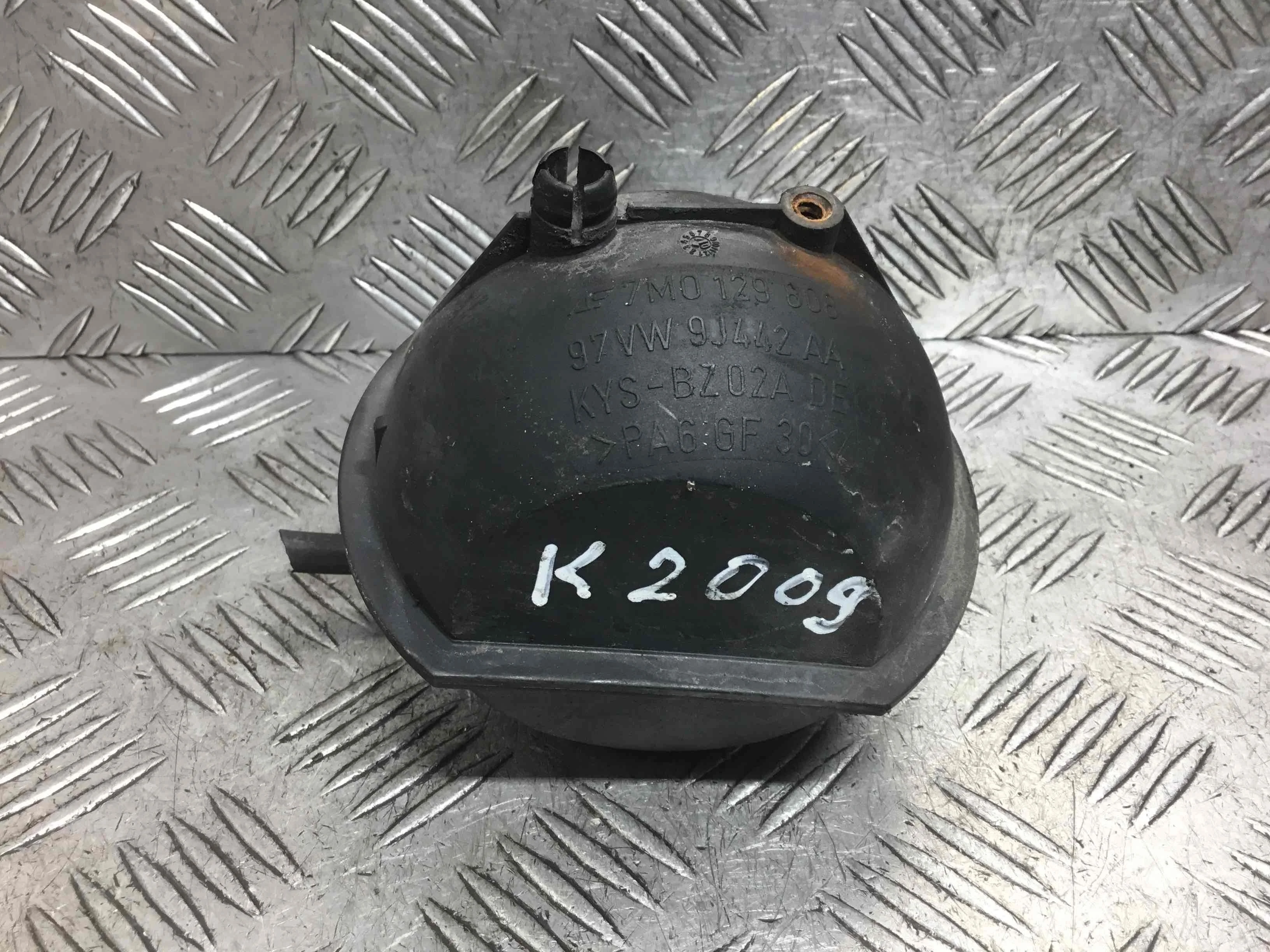 Вакуумный ресивер Volkswagen Golf 5 поколение (2004-2009) дизель 1.9 TDI Механика Х/б