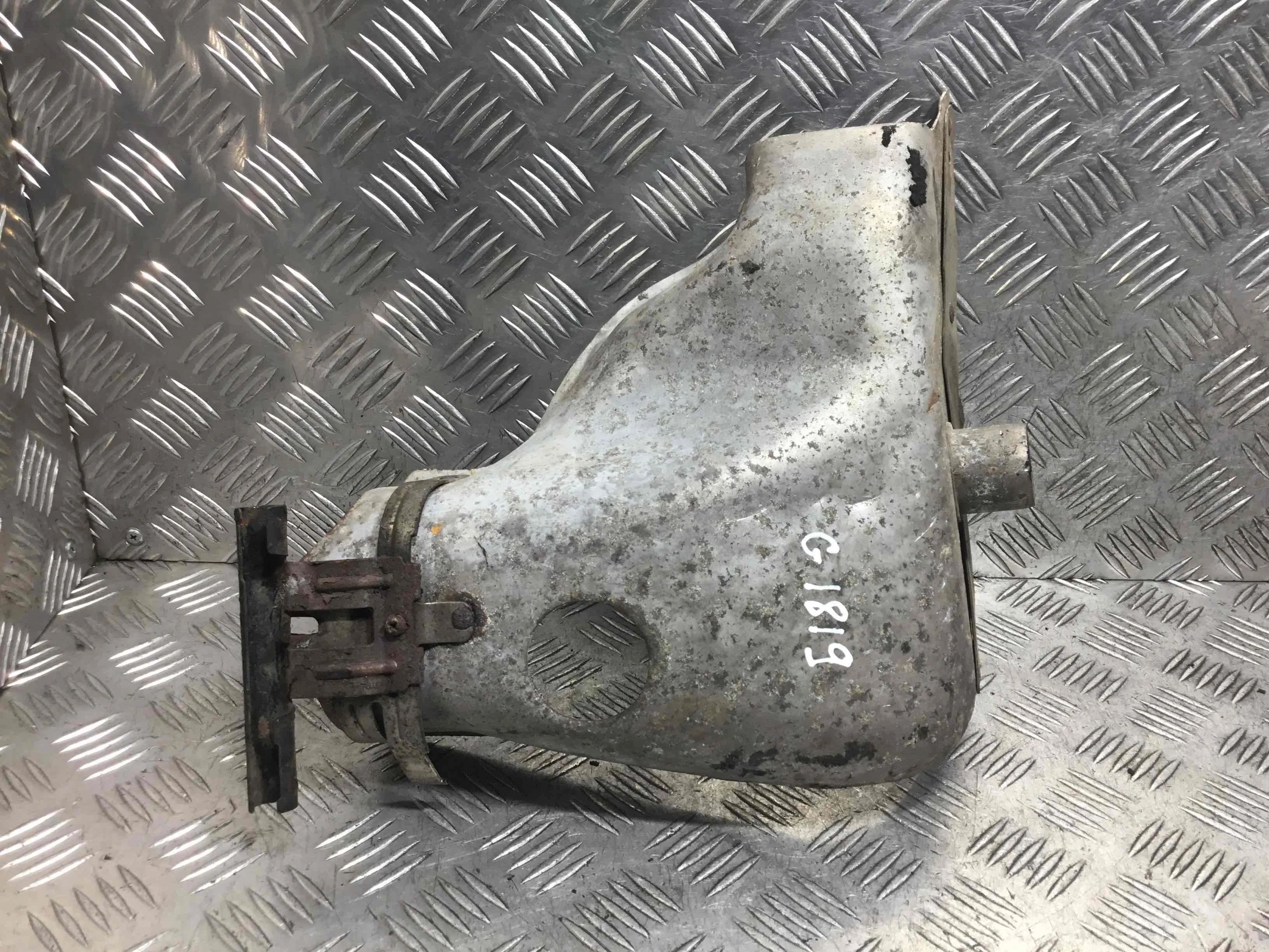 Защита (экран) выпускного коллектора Suzuki SX4 1 поколение (2006-2014) дизель 1.6 HDi Механика Х/б