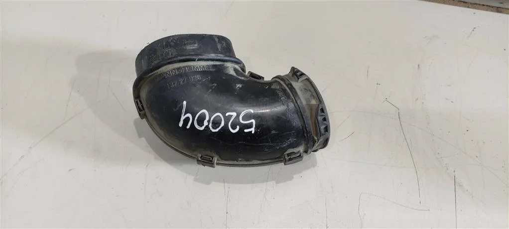 Воздуховод 30677340  2.5 Турбо бензин Volvo