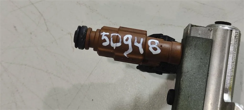 Форсунка 9186340  2.5 Турбо бензин Volvo