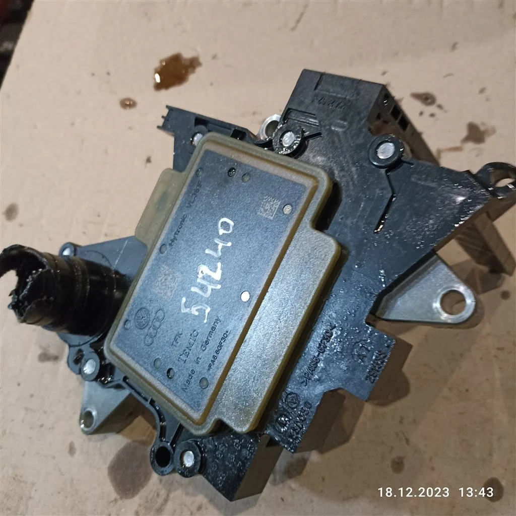 Блок управления АКПП 0AW927156H  2.0 TDI Audi