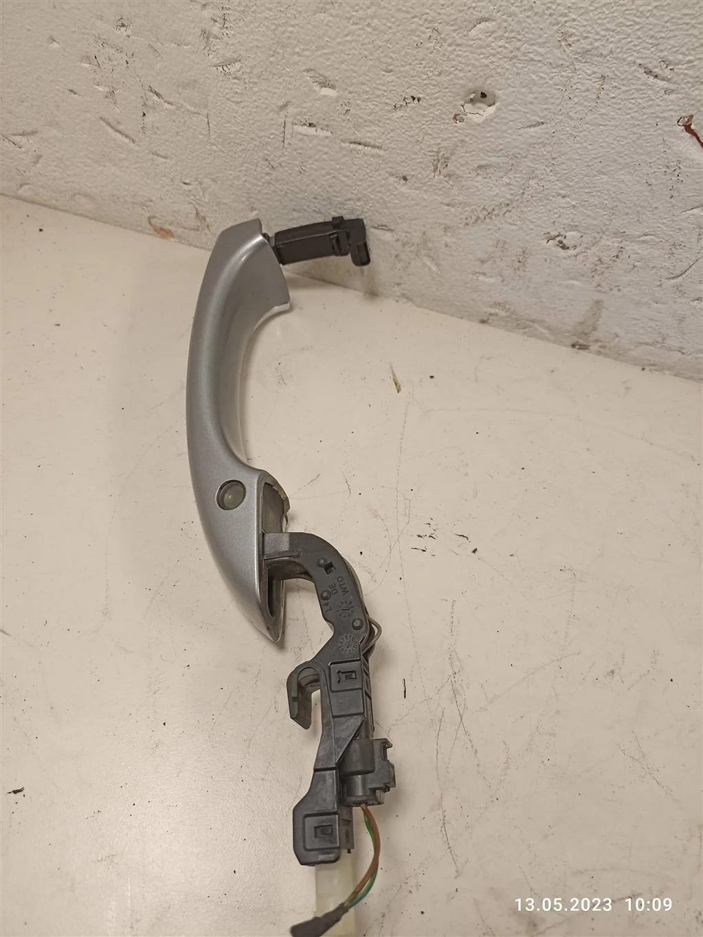 Ручка наружная передняя левая 4H0837205C    Audi