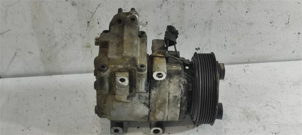 Компрессор кондиционера 977014A950  2.5 CRDi Hyun