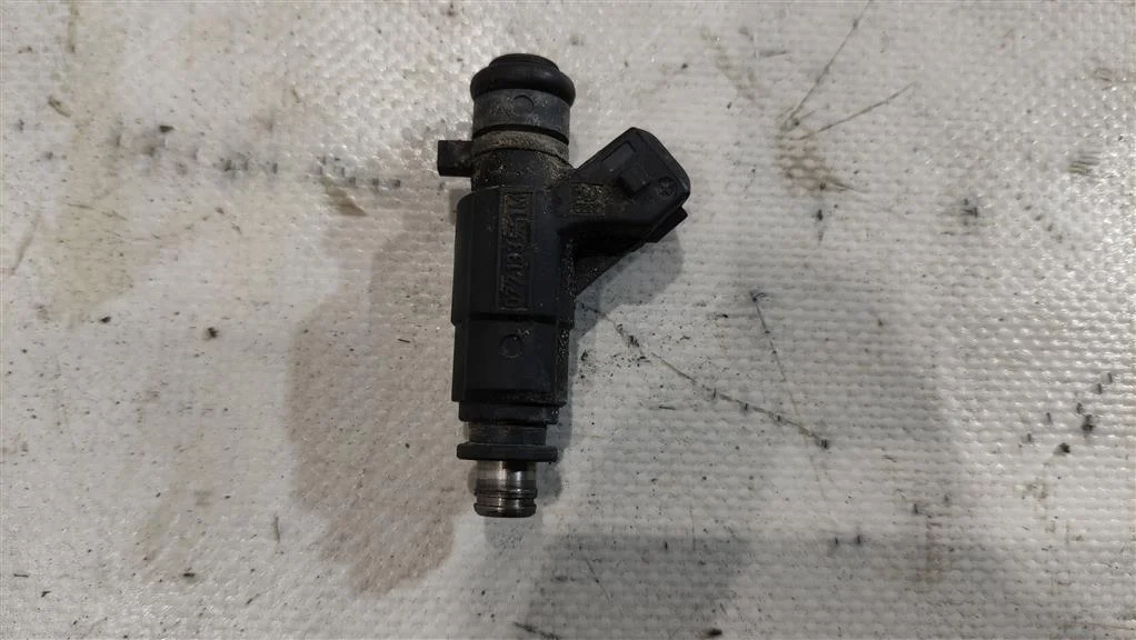 Форсунка 077133551M  4.2 Бензин Volkswagen