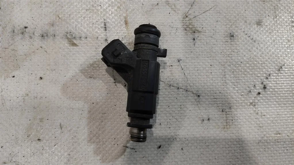 Форсунка 077133551M  4.2 Бензин Volkswagen