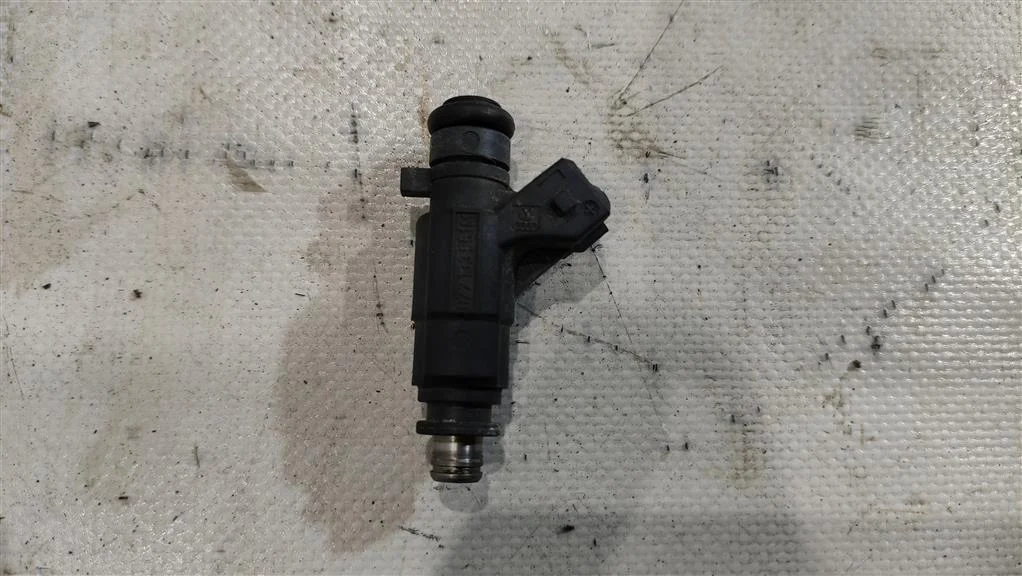 Форсунка 077133551M  4.2 Бензин Volkswagen