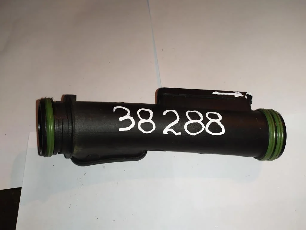 Патрубок (трубопровод, шланг) 03C145674B  1.4 Тур