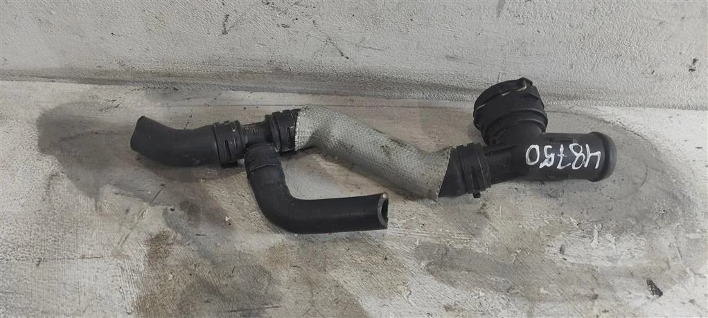 Фланец (тройник) системы охлаждения 1K0965561G  1