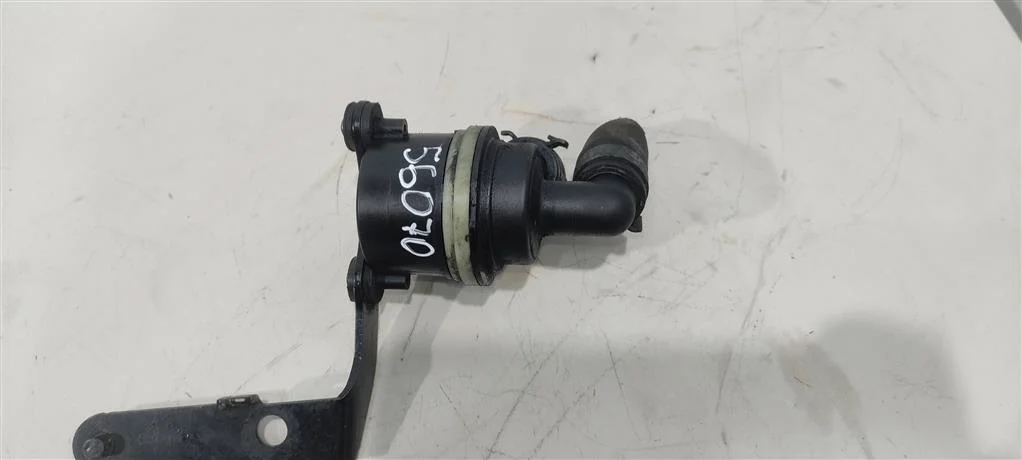 Насос антифриза дополнительный 5N0965561A  2.0 TD