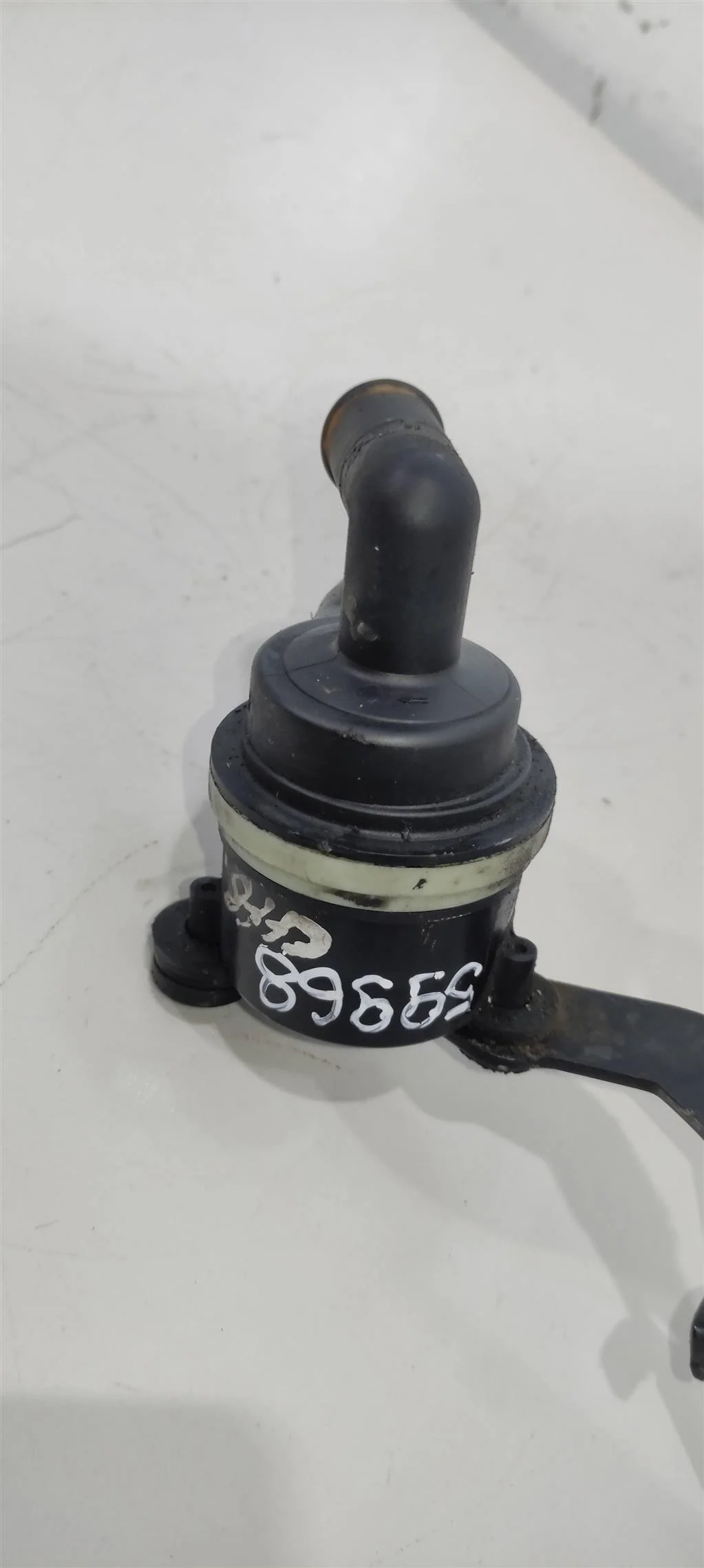 Насос антифриза дополнительный 5N0965561A  2.0 TD