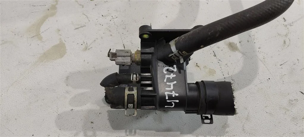 Фланец (тройник) системы охлаждения LF941517Z  2.