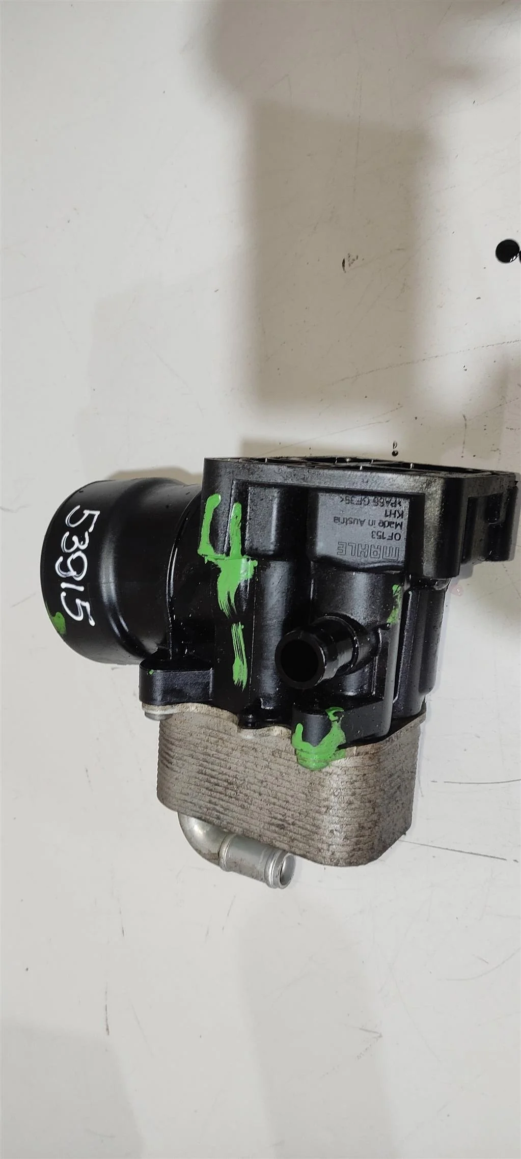 Корпус масляного фильтра 03L115389С  2.0 TDI Volk