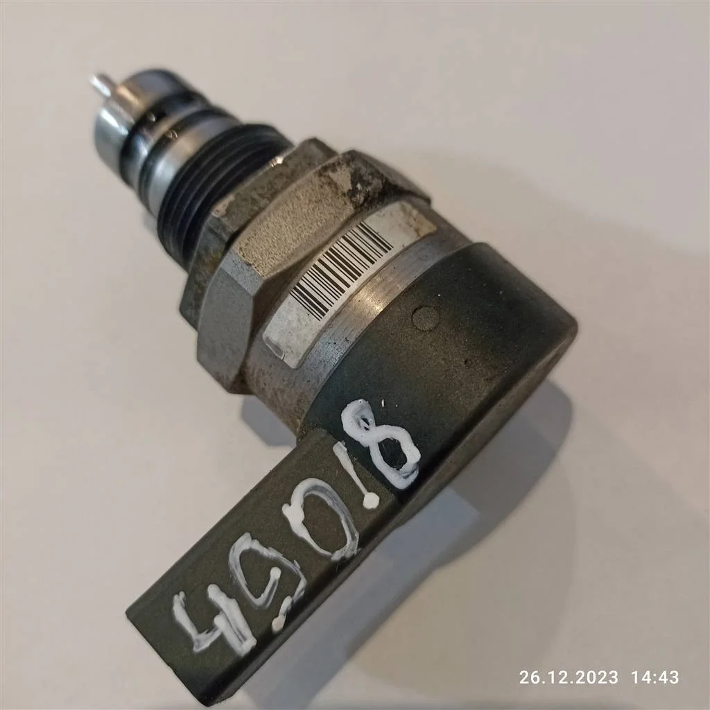 Датчик давления топлива 057130764AB  2.0 TDI Volk