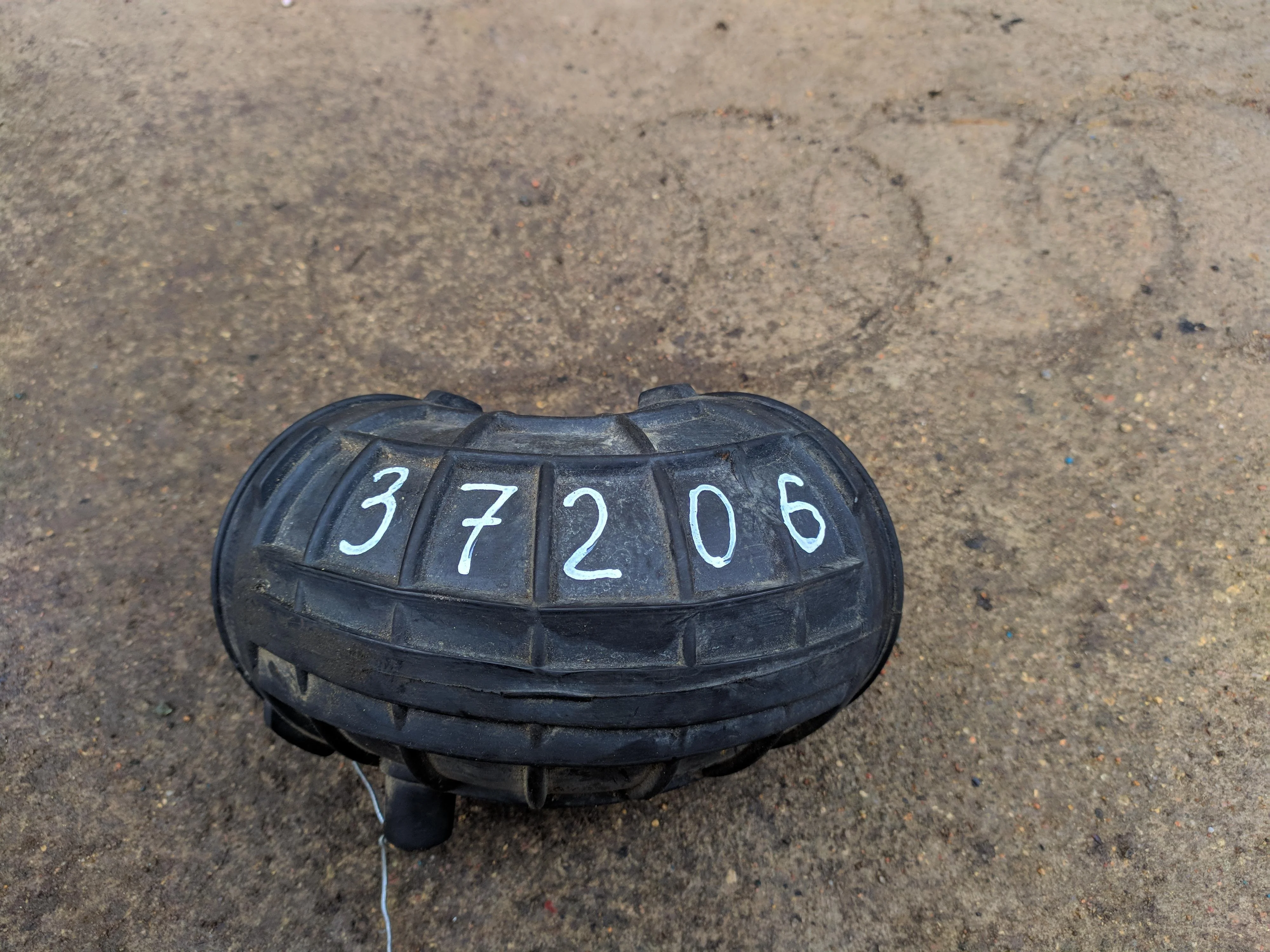 Патрубок (трубопровод, шланг) 077129627Q  4.2 Бен