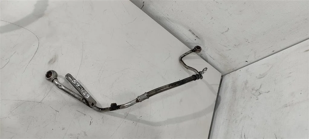 Масляная трубка турбины 06A145778Q  1.8 Турбо бен