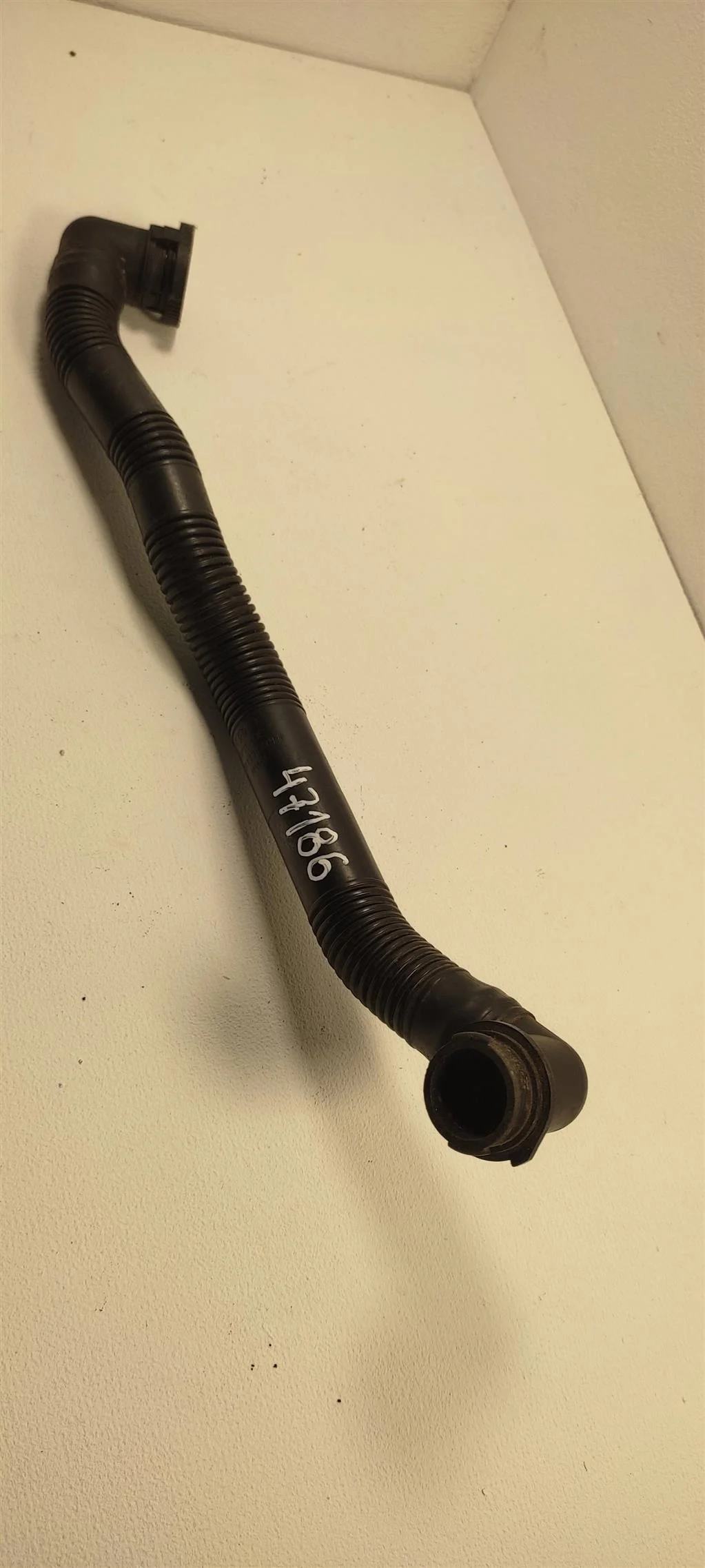 Патрубок (трубопровод, шланг) 078133889H  1.8 Тур