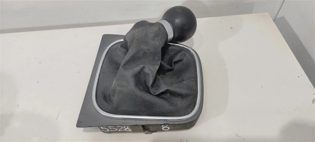 Ручка кулисы КПП 1K0711113BJ    Volkswagen