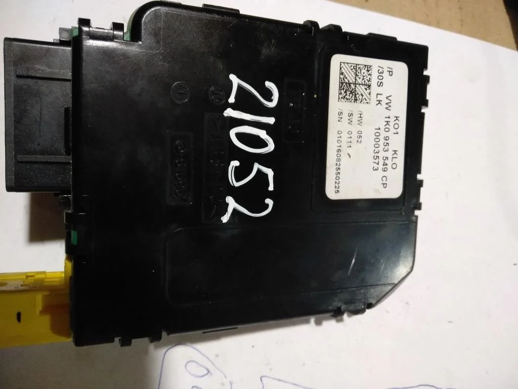 Модуль комбинации подрулевых переключателей 1K095